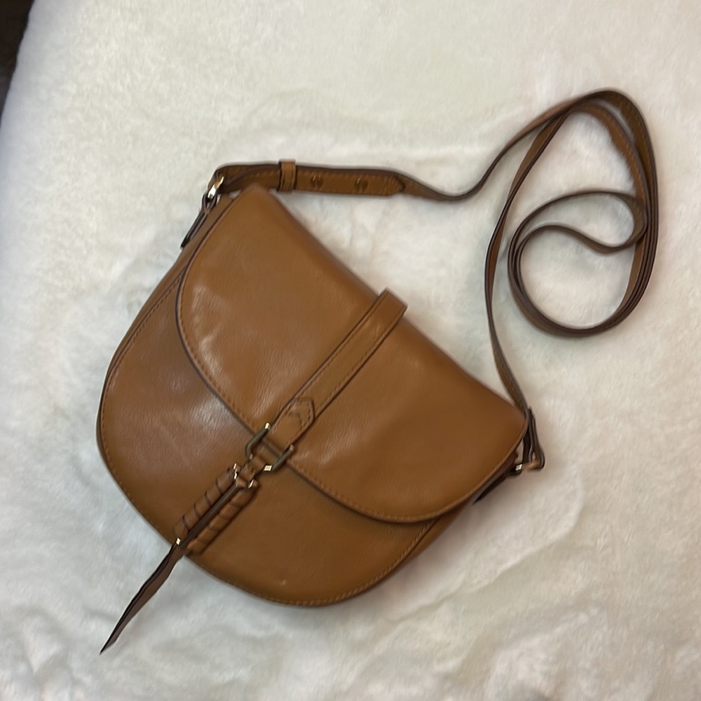 Stella & Dot- Covet- Sloan Saddle Crossbody- leather